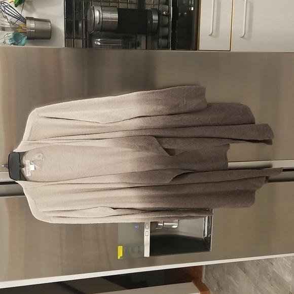 BAREFOOT DREAMS Bamboo Chic Lite Ombre Calypso Wrap Cardigan Stone Cocoa 1X NWT - Picture 6 of 14